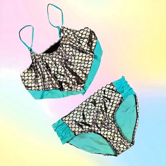 JUSTICE Sun Tail Mermaid Hawaiian Rainbow
Bikini Child  Size 18 - Picture 1 of 3